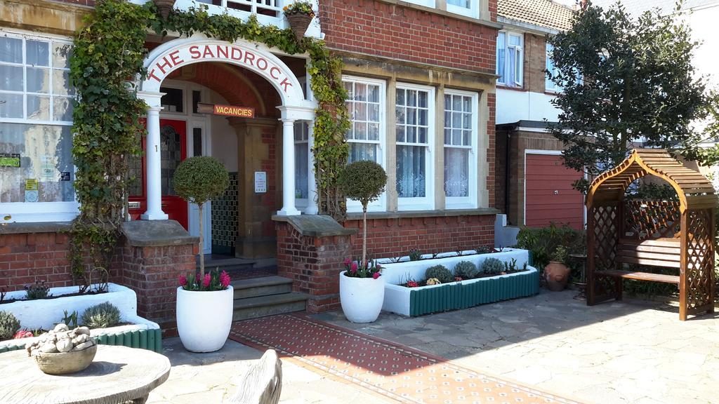 The Sandrock Clacton-on-Sea Exterior foto